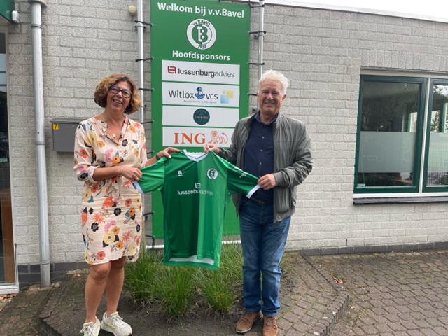 Lussenburg Advies ook hoofdsponsor van vrouwenvoetbal bij v.v. Bavel